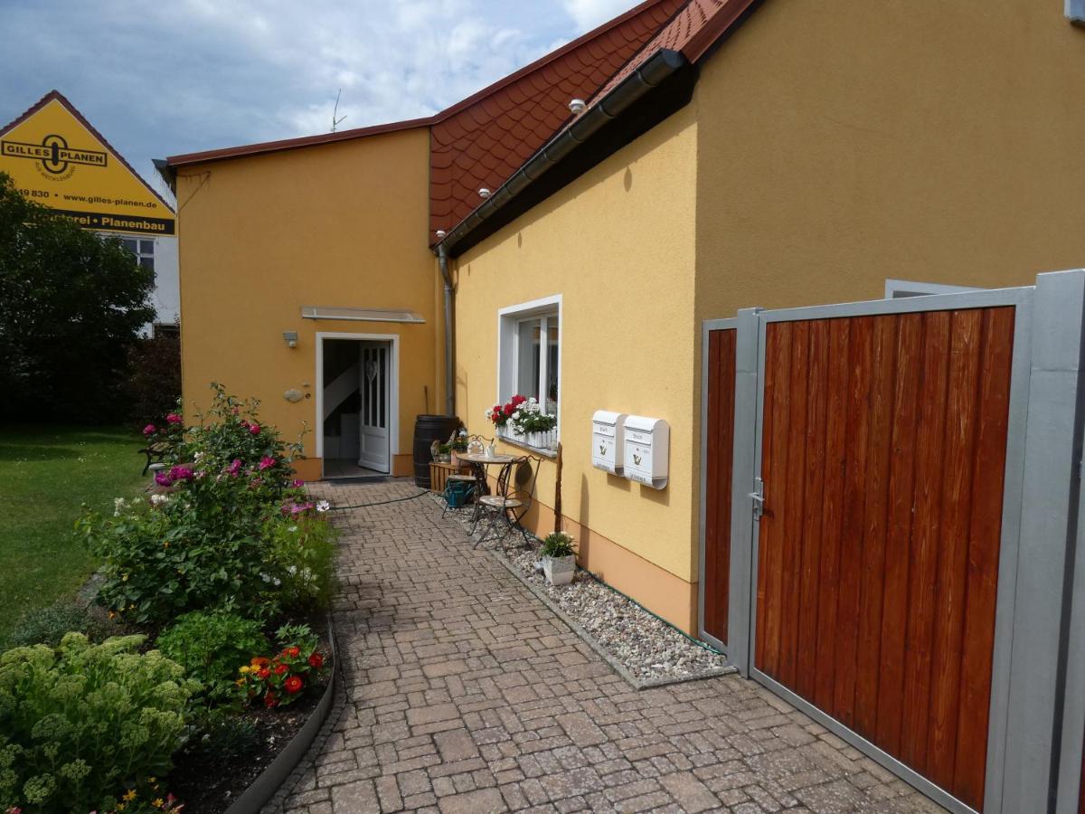Ferienwohnung Am Schloss Reuterstadt Stavenhagen Εξωτερικό φωτογραφία