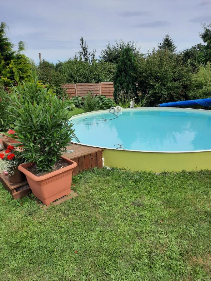 Ferienwohnung Am Schloss Reuterstadt Stavenhagen Εξωτερικό φωτογραφία