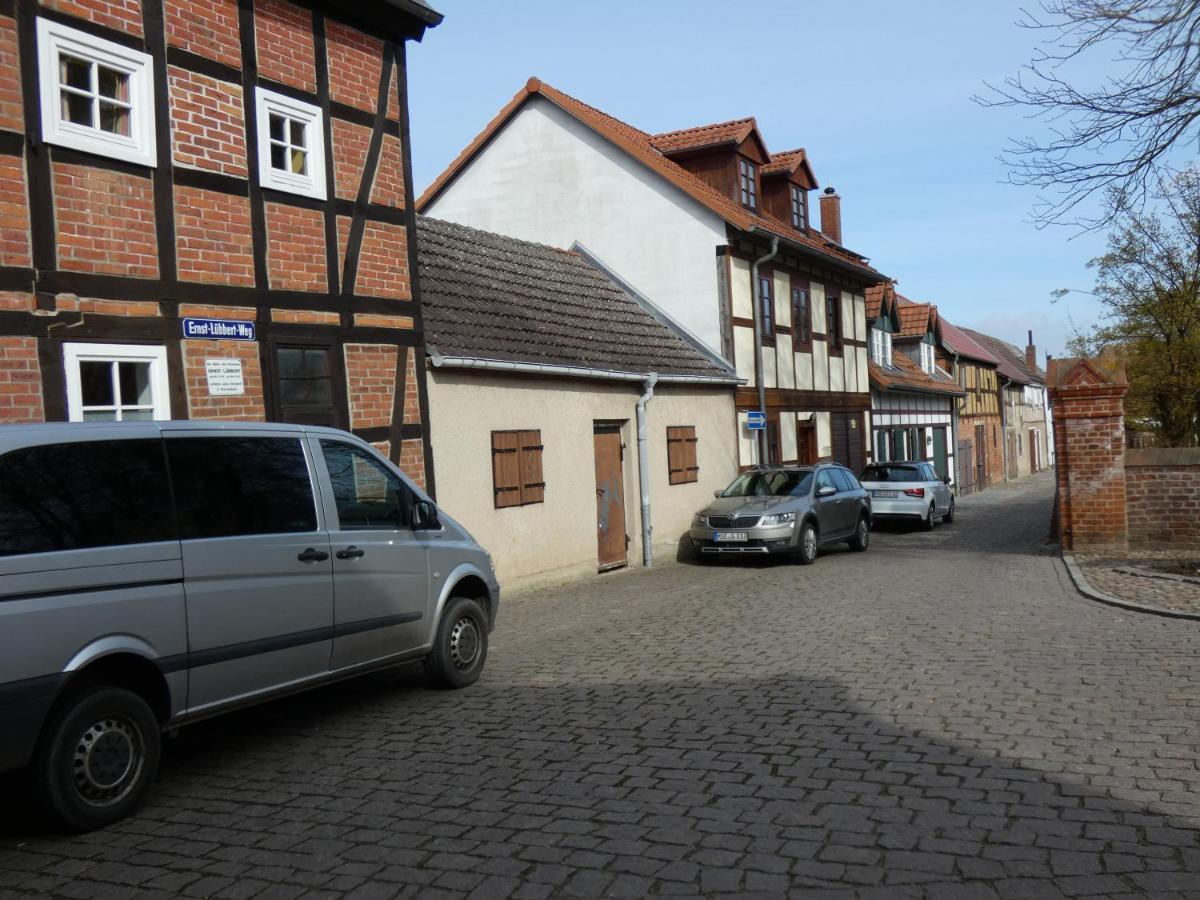 Ferienwohnung Am Schloss Reuterstadt Stavenhagen Εξωτερικό φωτογραφία